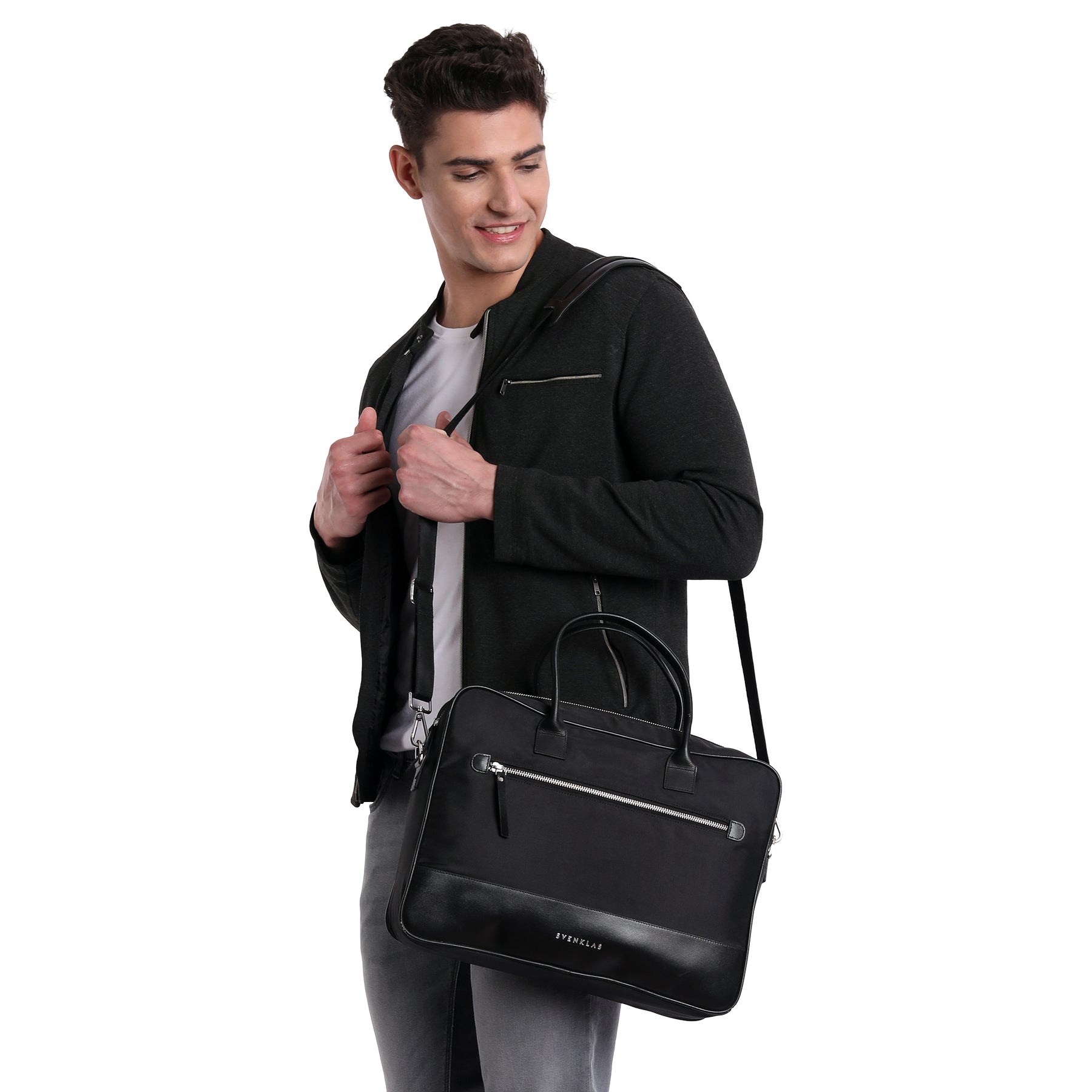 Svenklas Melvin Black Messenger Bag